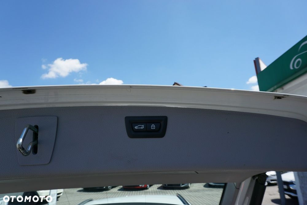BMW Seria 3 318d - 3