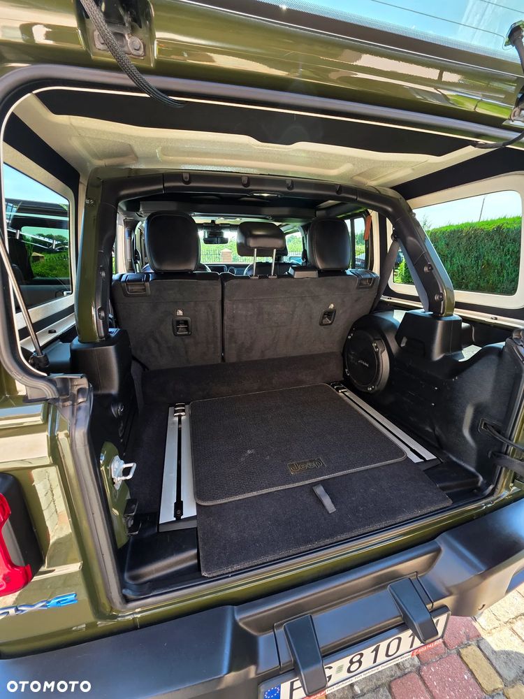 Jeep Wrangler - 5