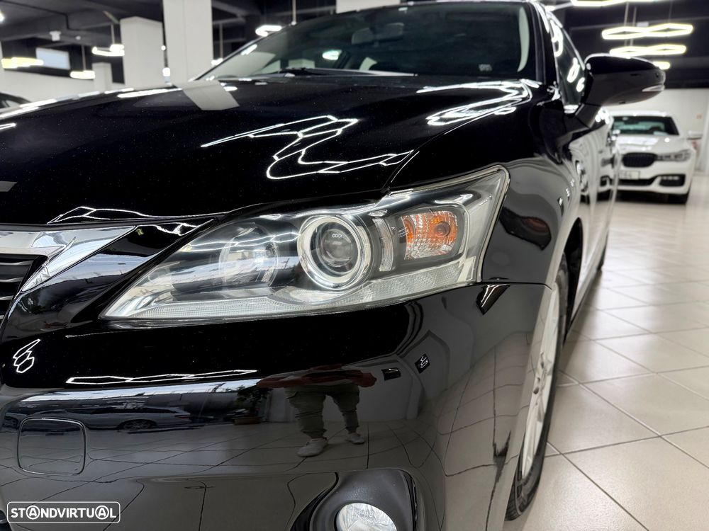 Lexus CT 200h 09 P.Dynamic - 12