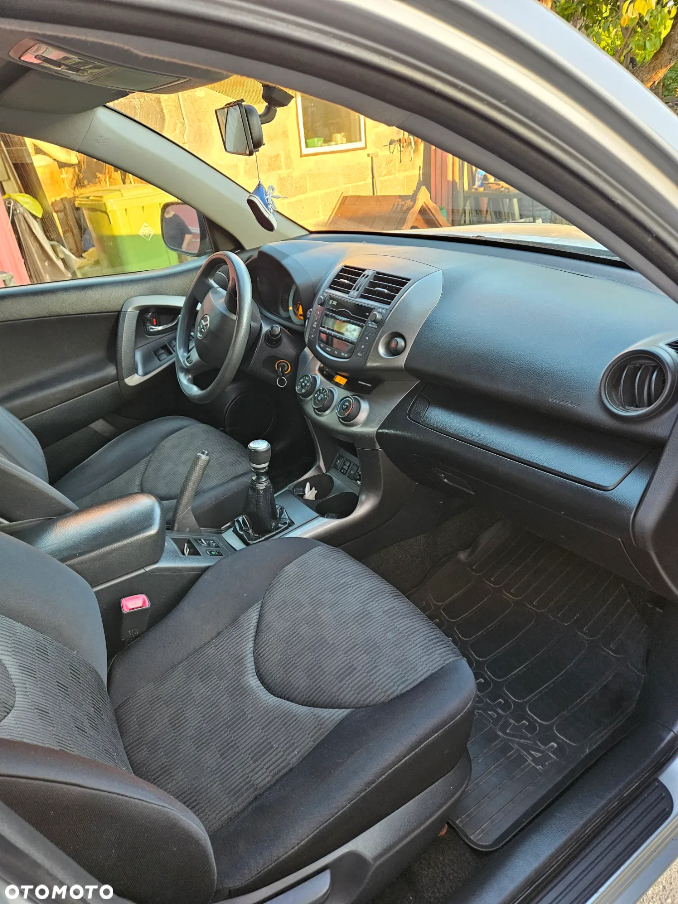 Toyota RAV4 2.0 VVT-i Luna - 6