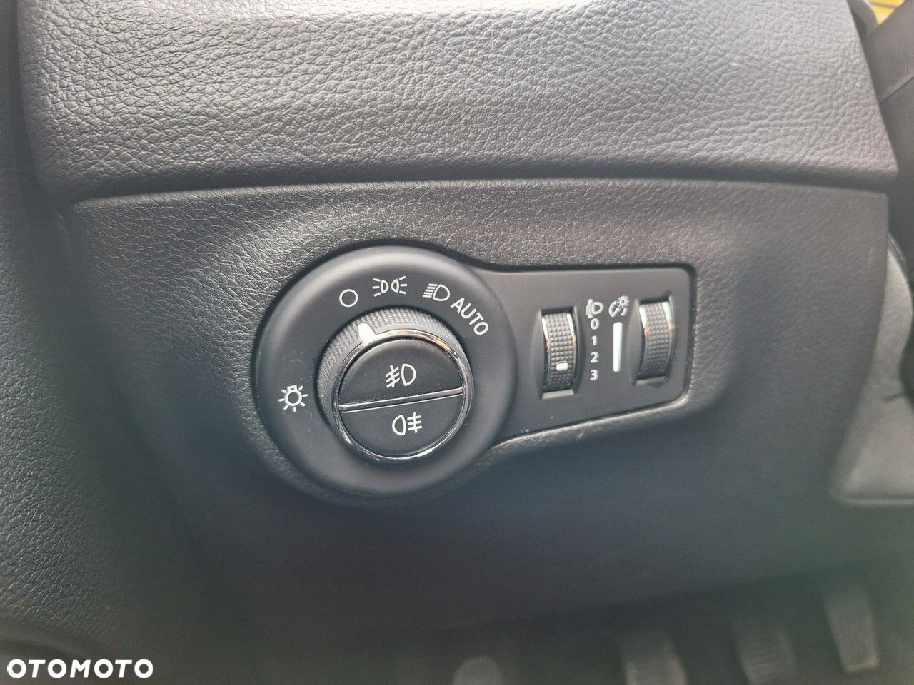Jeep Compass 1.4 TMair Night Eagle FWD S&S - 17
