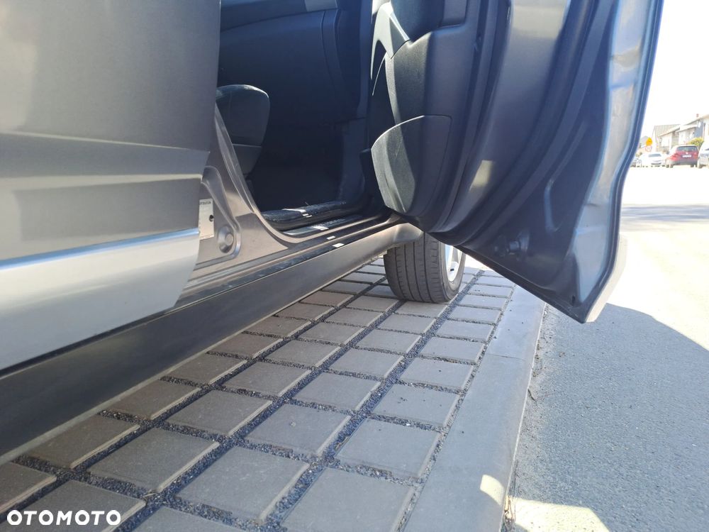 Mitsubishi Outlander 2.2 DID Intense + - 18