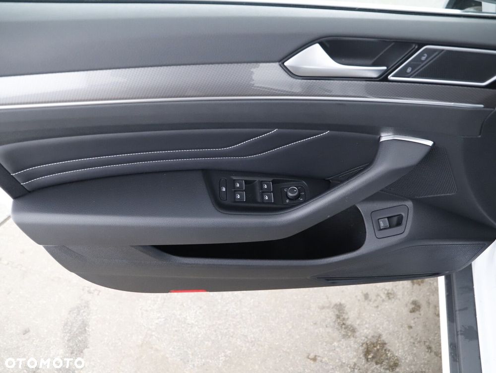 Volkswagen Passat Alltrack 2.0 TDI 4Mot DSG - 11