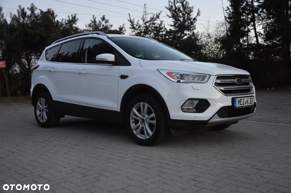 Ford Kuga 2.0 TDCi 2x4 Titanium - 8
