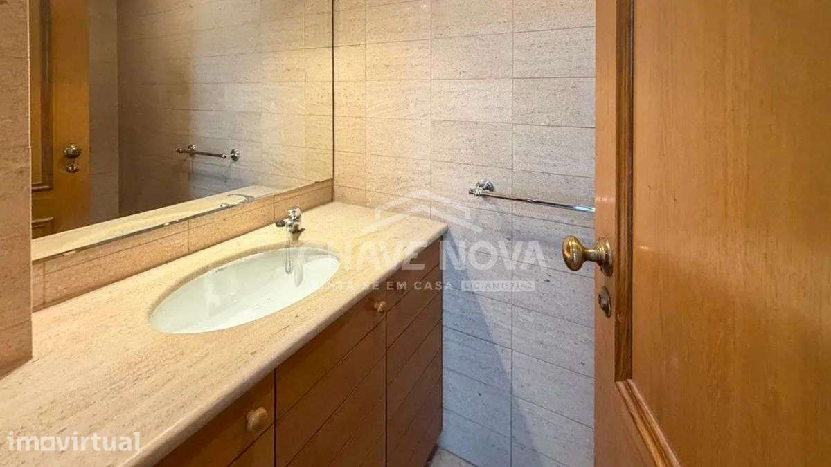 T3 em Condomínio Fechado com Piscina e Garagem –  5 minutos da praia - Grande imagem: 5/41