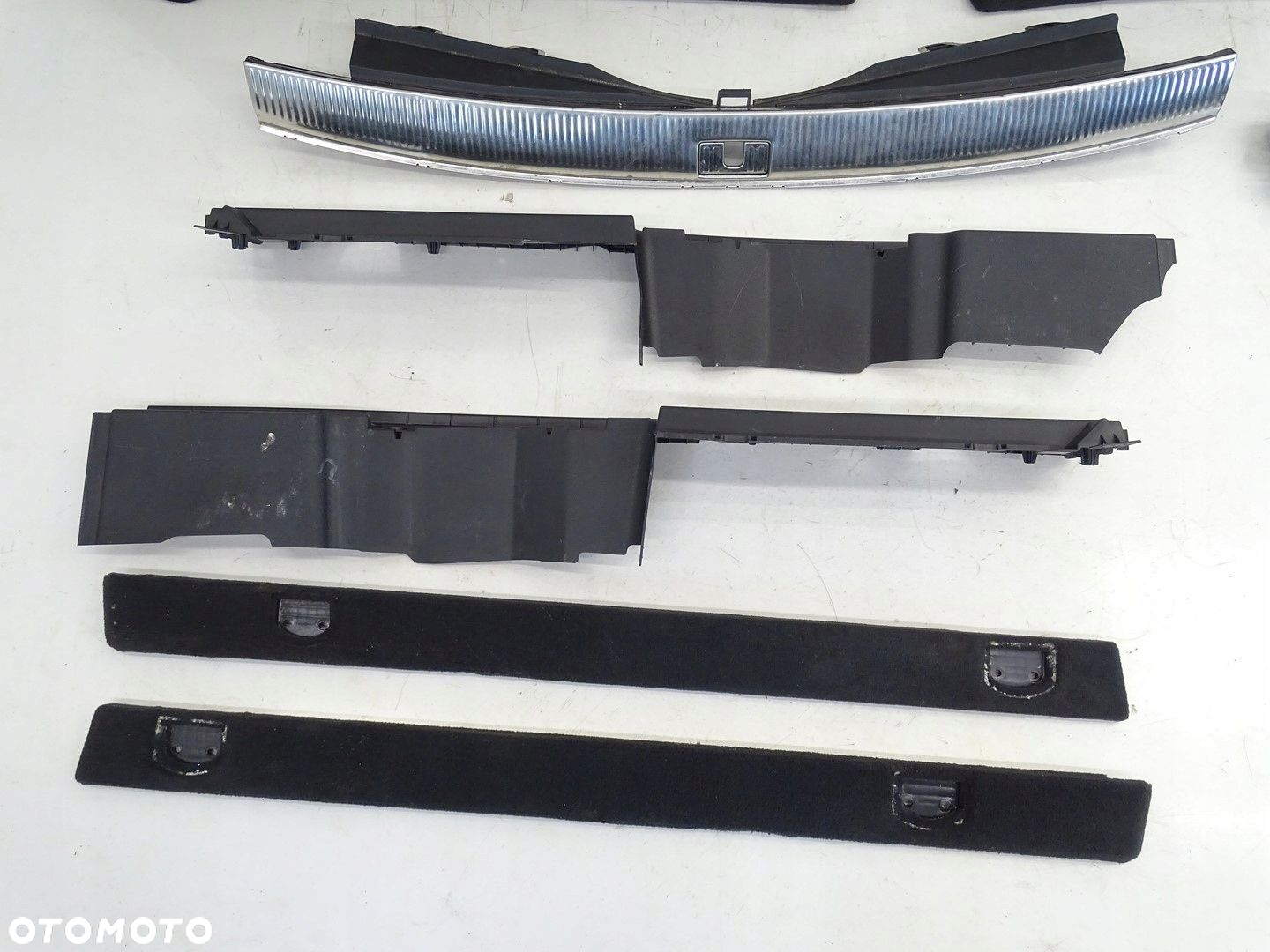KOMPLET FOTELI DRUGI  TRZECI RZĄD POŁSKÓRA AUDI Q7 4L LIFT - 6