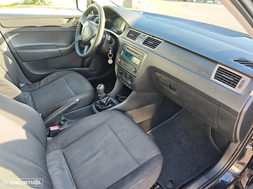 Skoda Rapid 1.6 TDI Active - 9