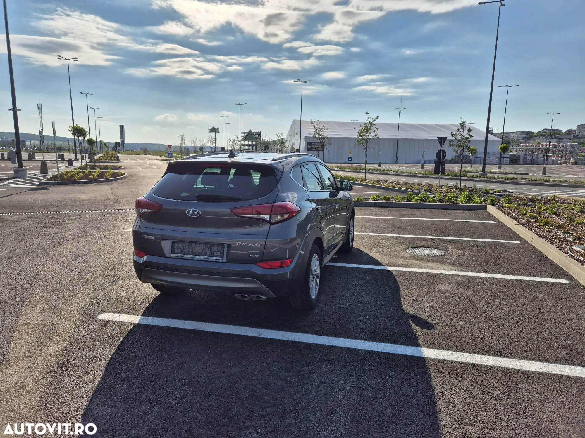 Hyundai Tucson 2.0 CRDI 4WD Automatik Advantage - 7