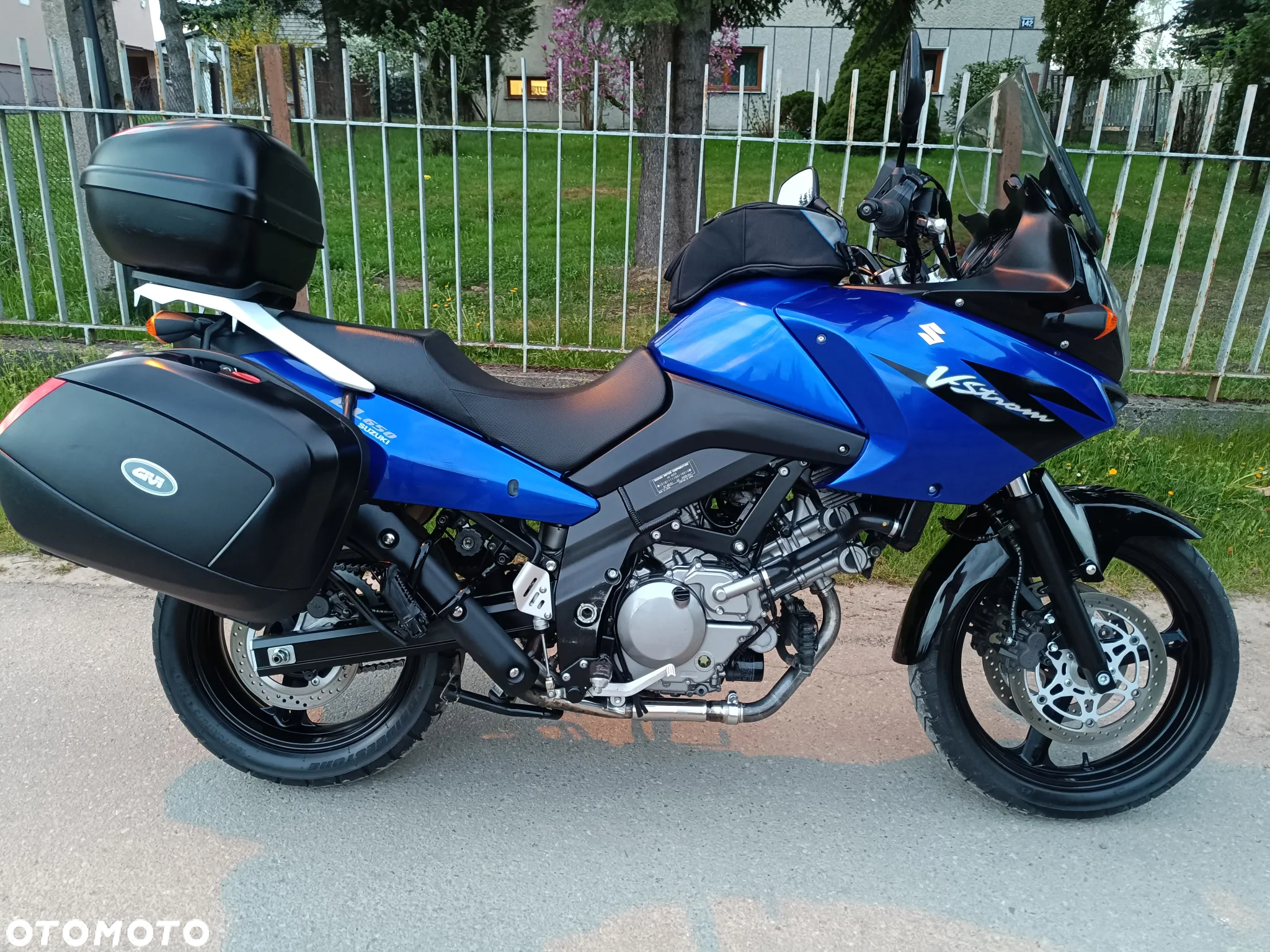 Suzuki DL - 10