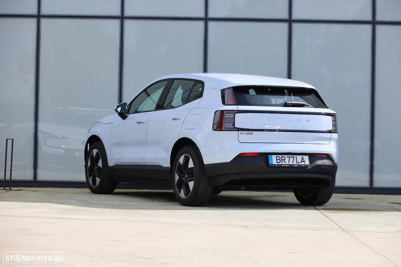 Volvo EX30 69 kWh Single Motor Extended Range Core - 8