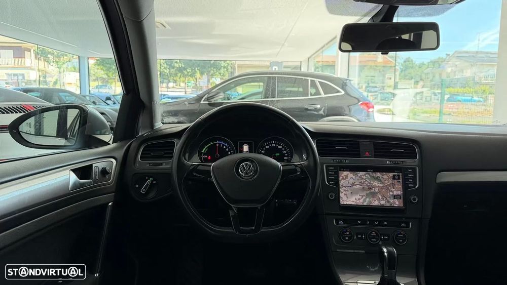 VW e-Golf AC/DC - 18