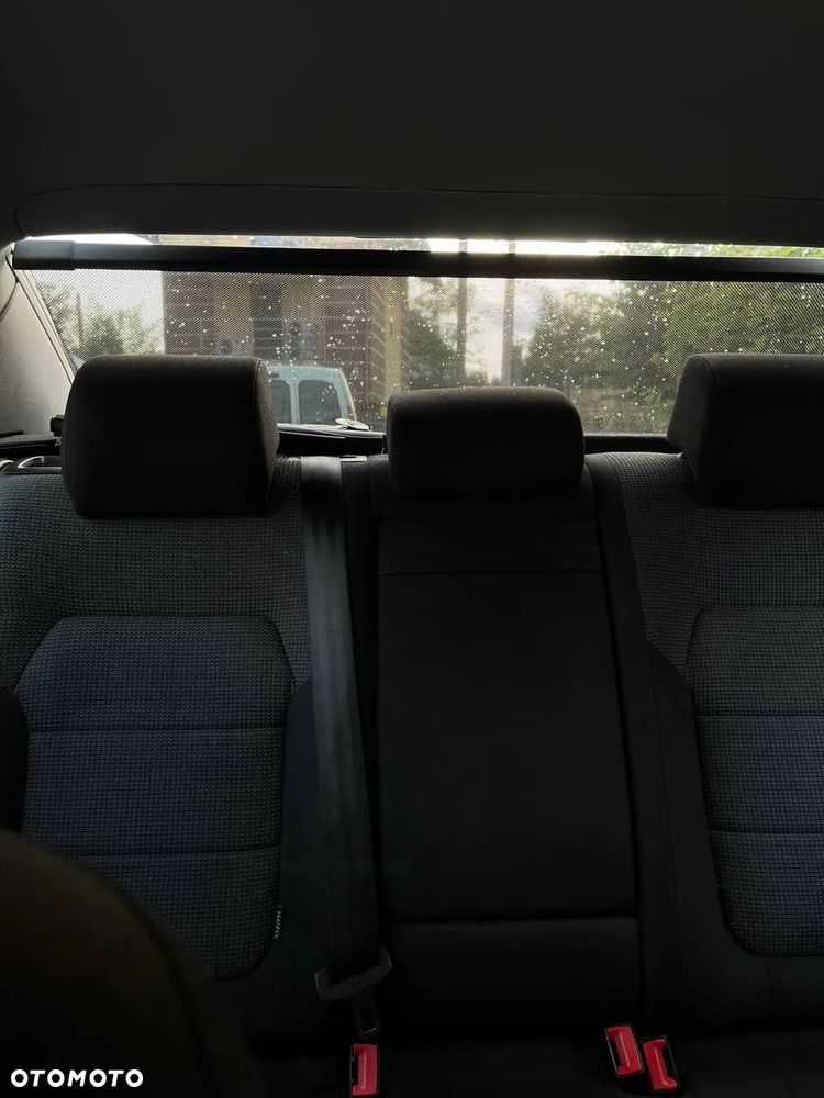 Volkswagen Passat 2.0 TDI Comfortline DSG - 3