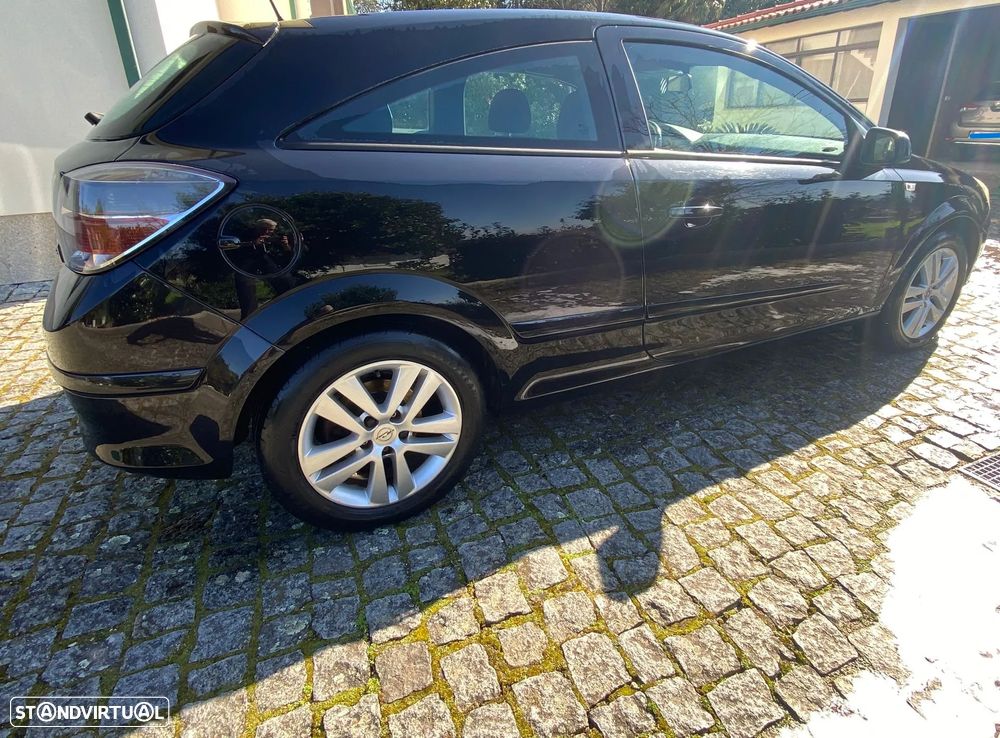 Opel Astra GTC 1.3 CDTI - 1