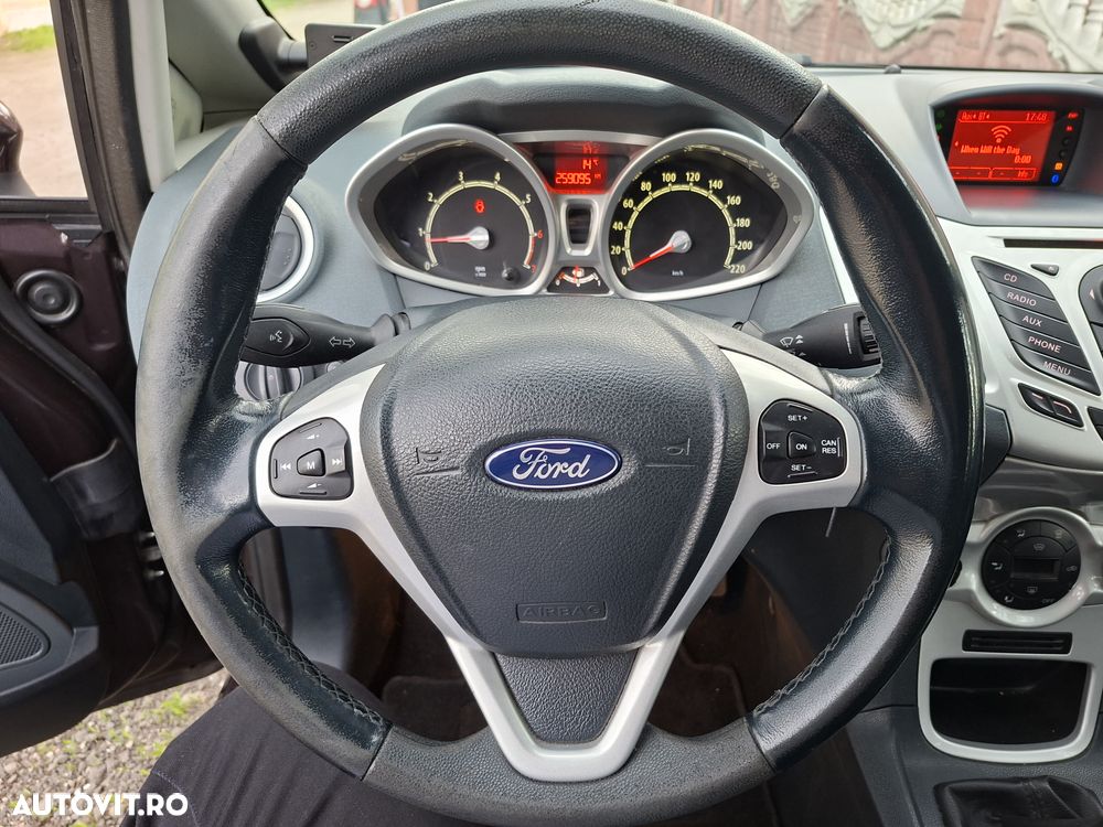 Ford Fiesta 1.4i Titanium - 5