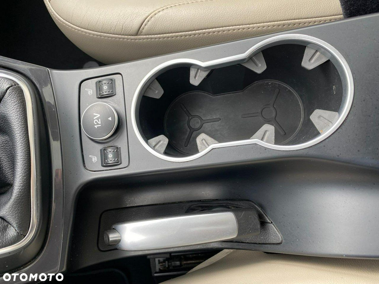 Ford Kuga - 14