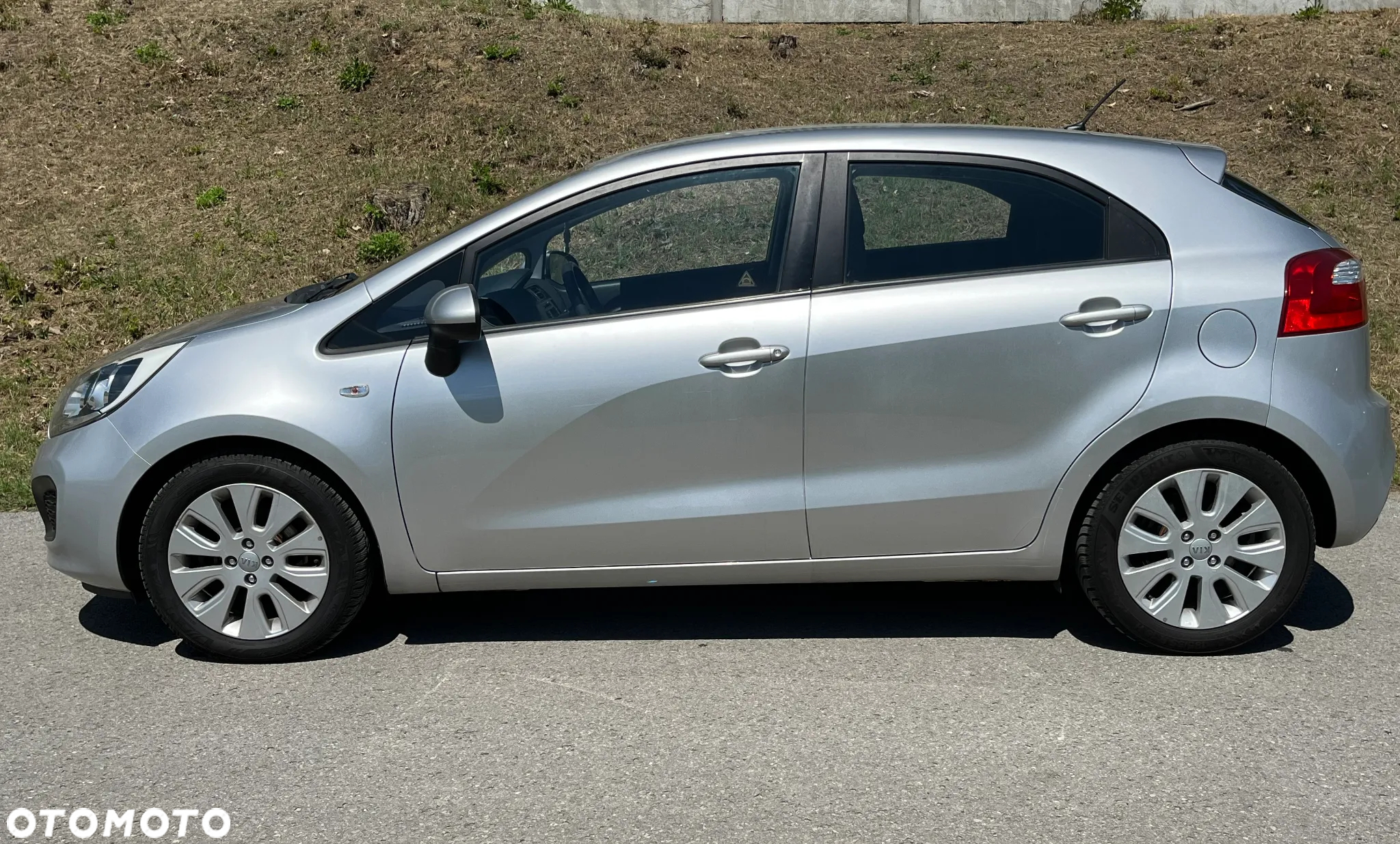 Kia Rio - 14