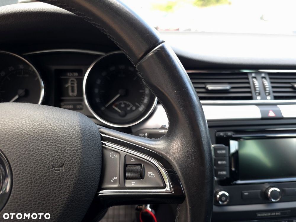 Skoda Superb 2.0 TDI Ambition - 22