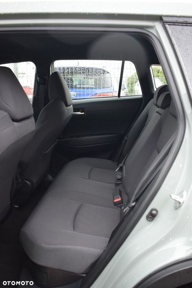 Toyota Corolla Cross - 14