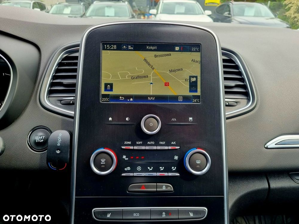 Renault Grand Scenic - 19