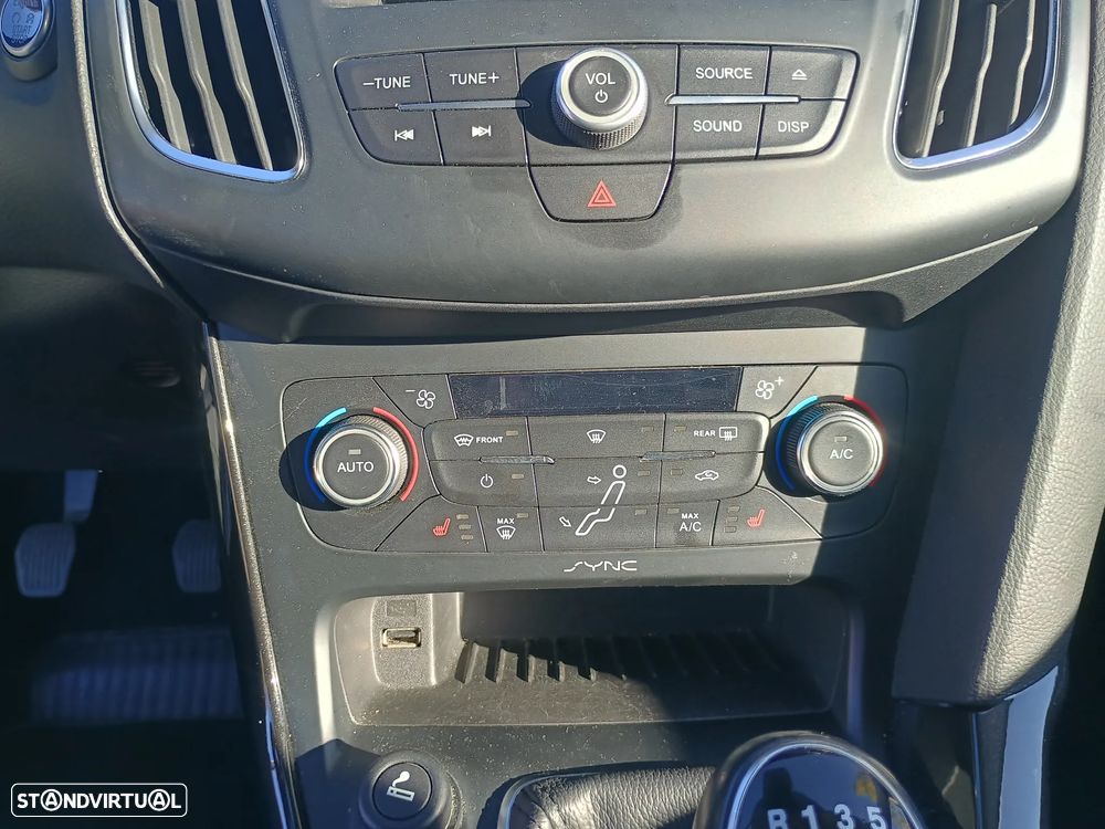 Ford Focus SW 1.0 EcoBoost S&S Titanium - 19