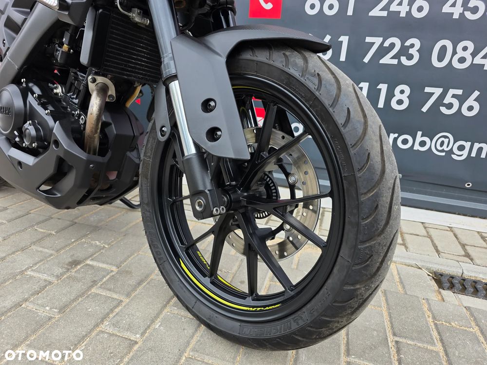 Yamaha MT - 24