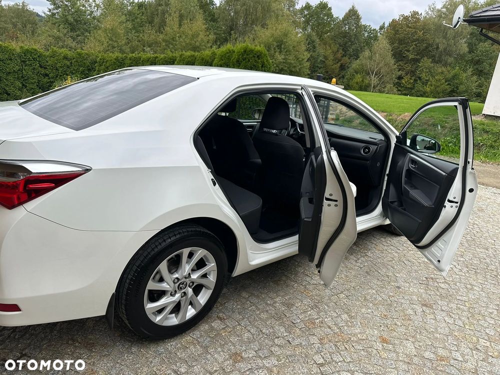 Toyota Corolla 1.6 Comfort - 37