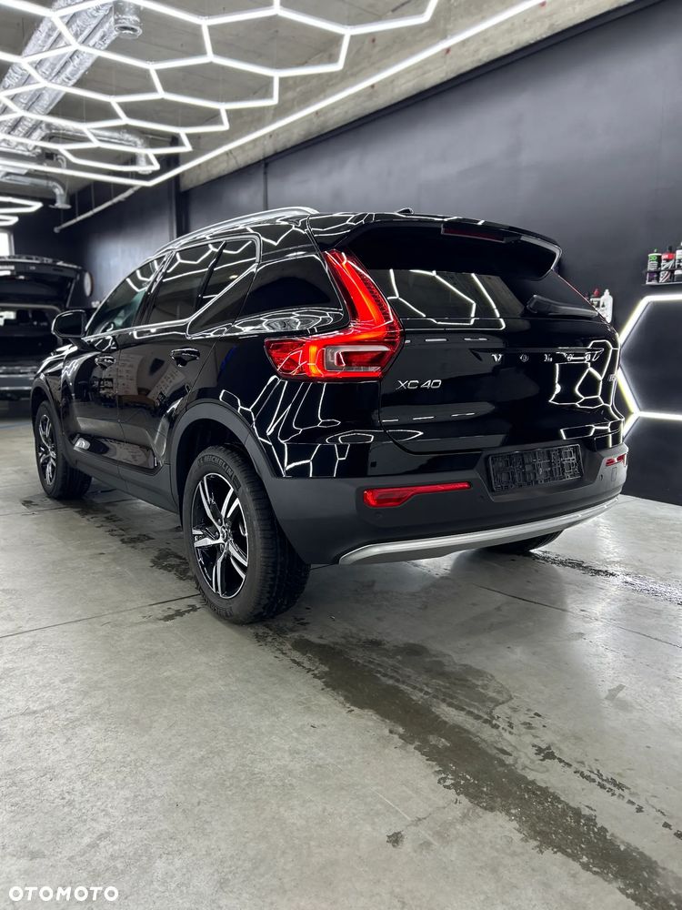 Volvo XC 40 - 4