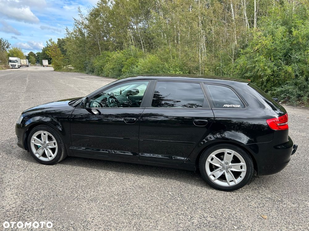 Audi A3 1.6 Ambiente - 6