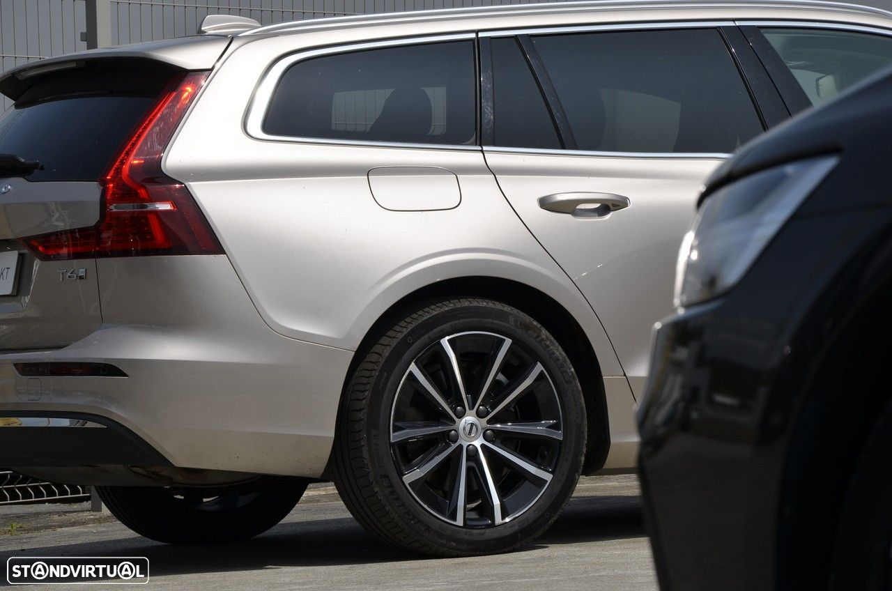 Volvo V60 2.0 T6 AWD TE Core - 22