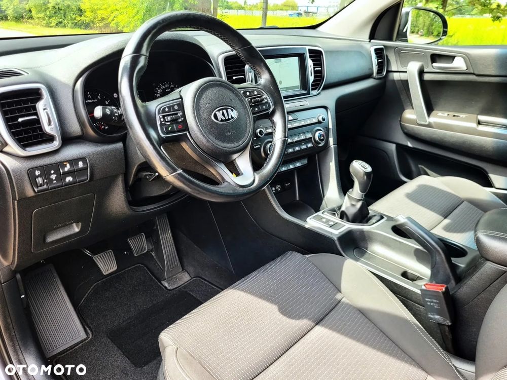 Kia Sportage 1.6 GDI Black Edition 2WD - 22