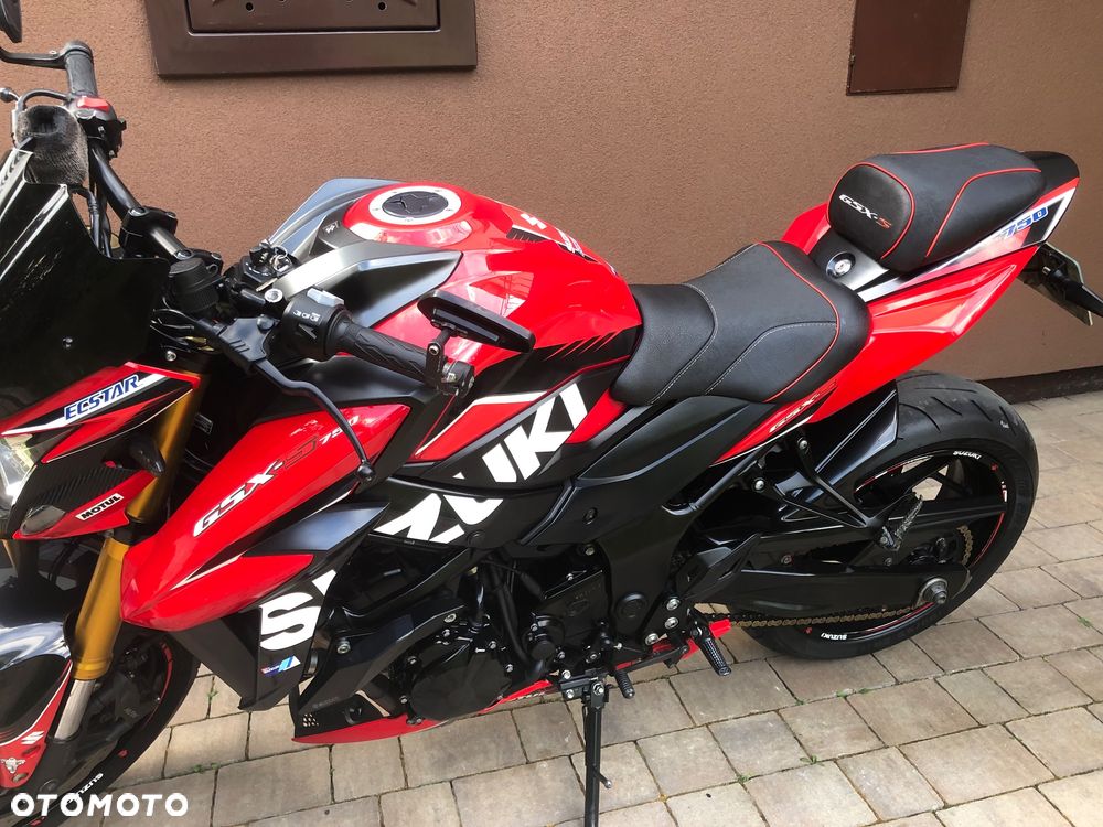 Suzuki GSX - 9
