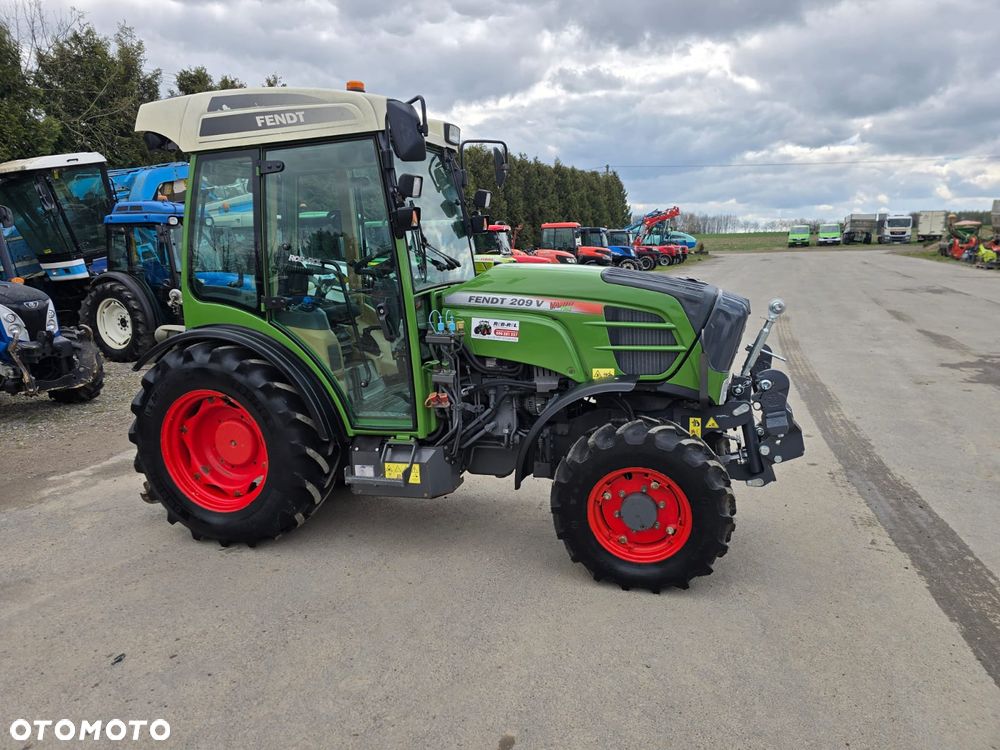 Fendt 209 V VARIO S3 TMS PROFI - 11