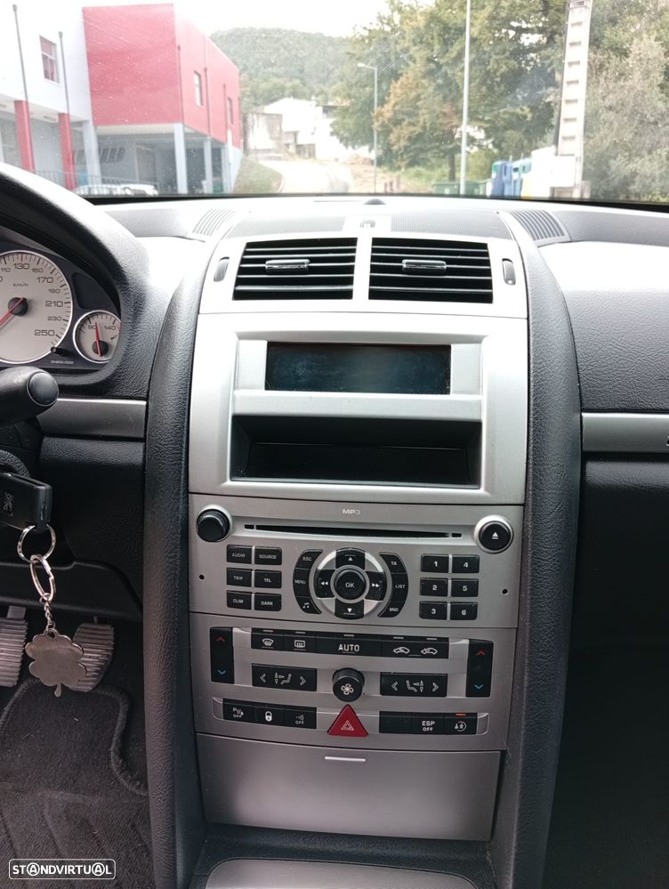 Peugeot 407 SW 2.0 HDi Executive - 9