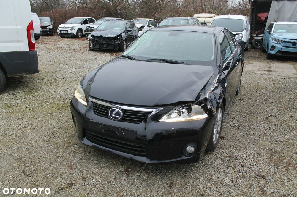 Lexus CT - 1