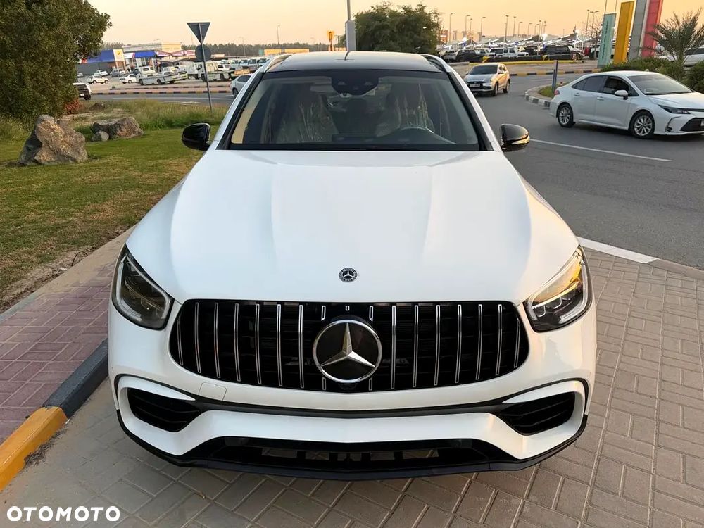 Mercedes-Benz GLC 300 4Matic 9G-TRONIC AMG Line Plus - 6