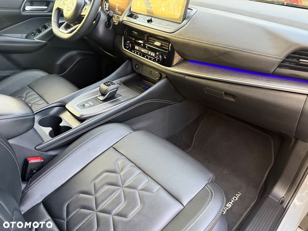 Nissan Qashqai 1.3 DIG-T MHEV Xtronic Tekna - 39