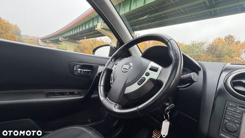 Nissan Qashqai+2 - 23