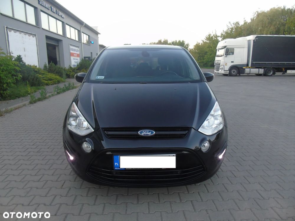 Ford S-Max - 13