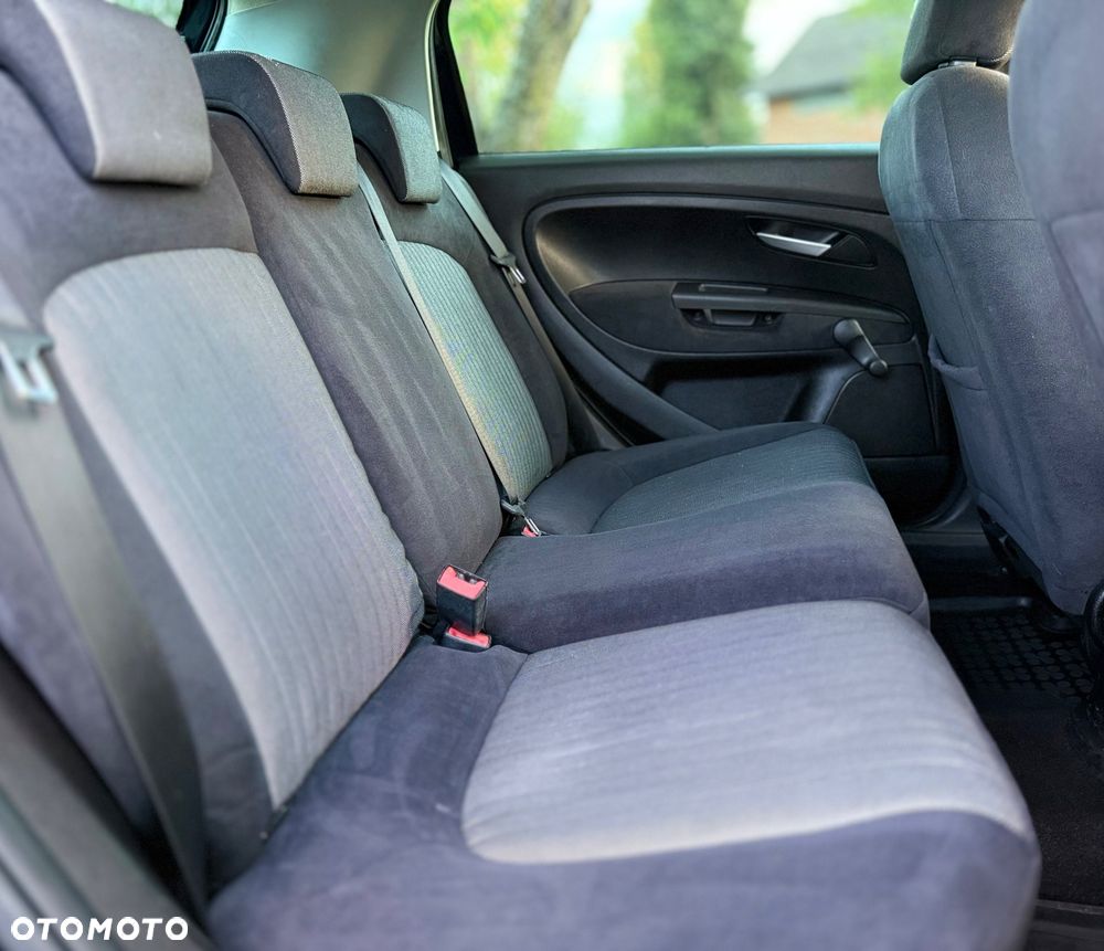 Fiat Grande Punto - 14