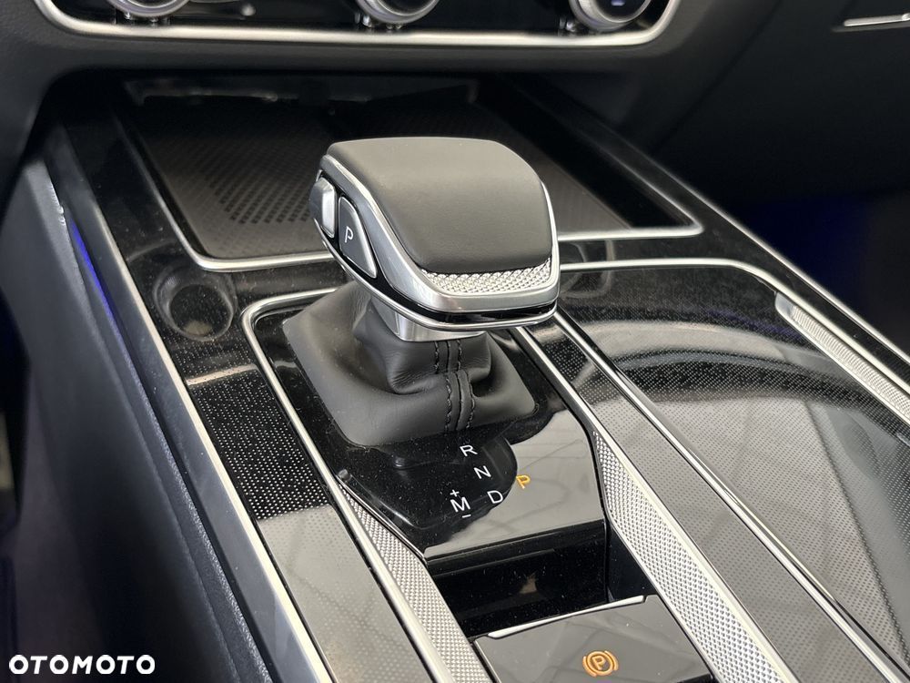 Hongqi HS5 2.0T Executive AWD - 19