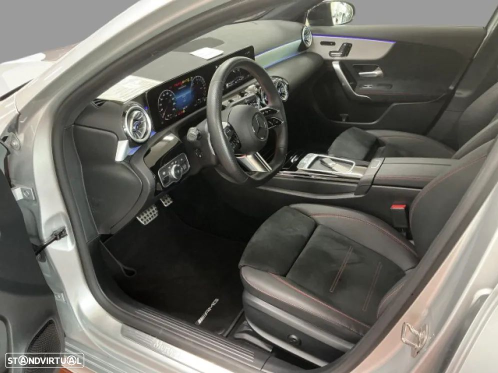 Mercedes-Benz A 250 e 8G-DCT AMG Line - 12