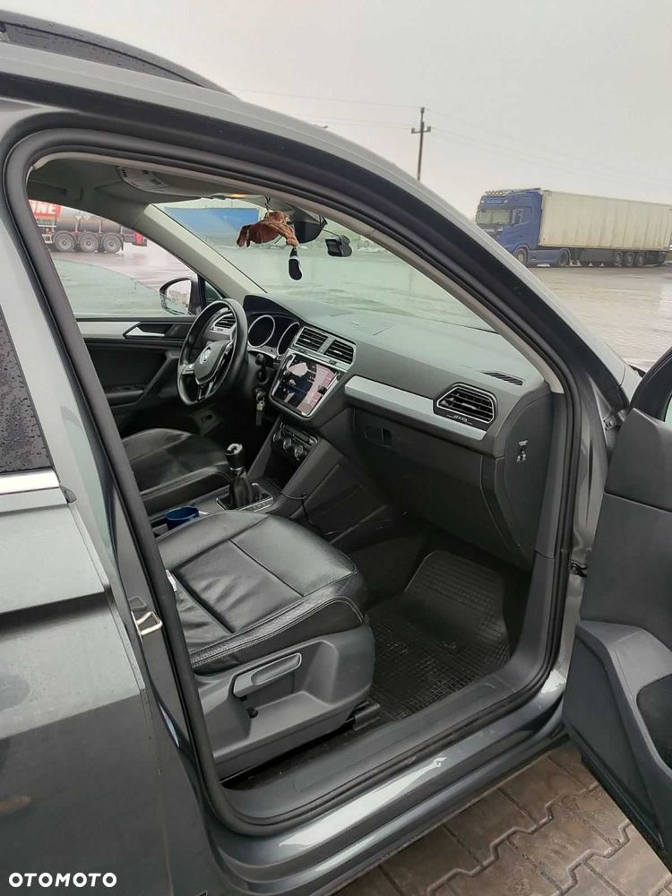 Volkswagen Tiguan - 5