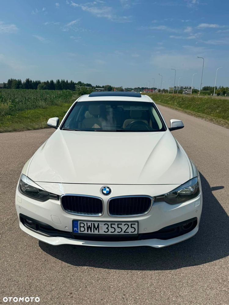 BMW Seria 3 320i xDrive - 2