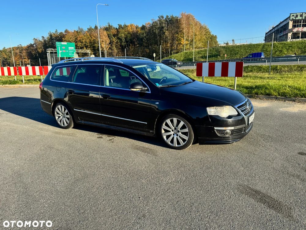 Volkswagen Passat Variant 2.0 TDI DPF R-Line Edition Plus - 20