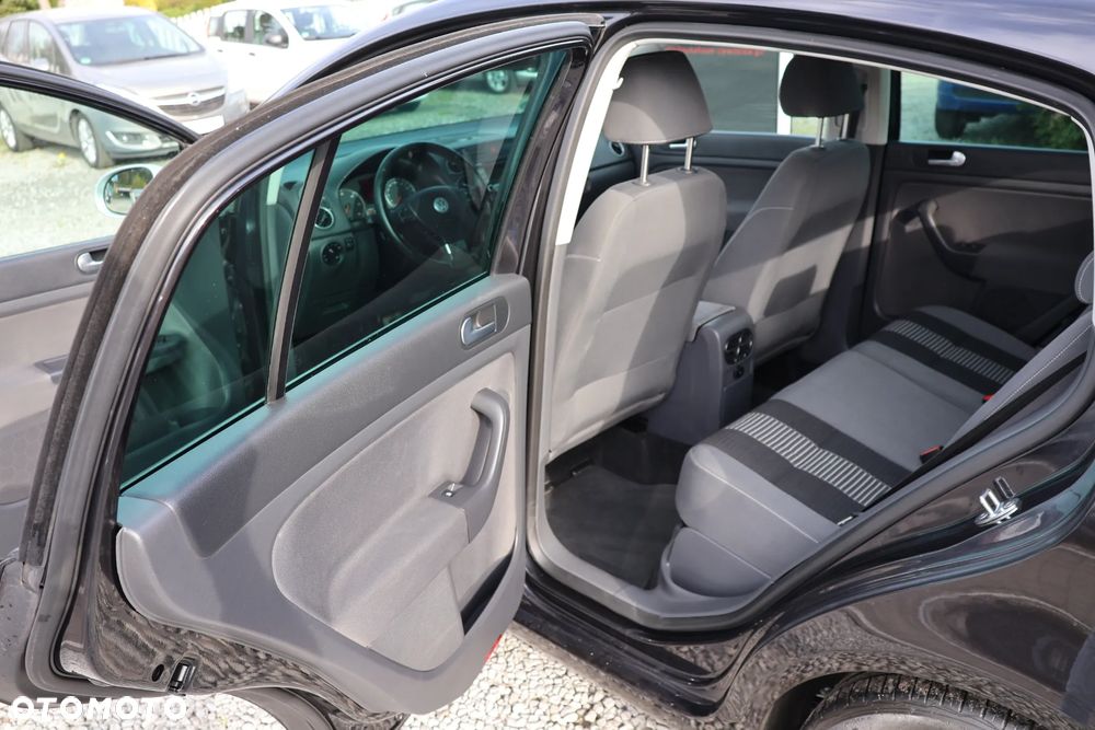 Volkswagen Golf Plus 2.0 TDI United - 10