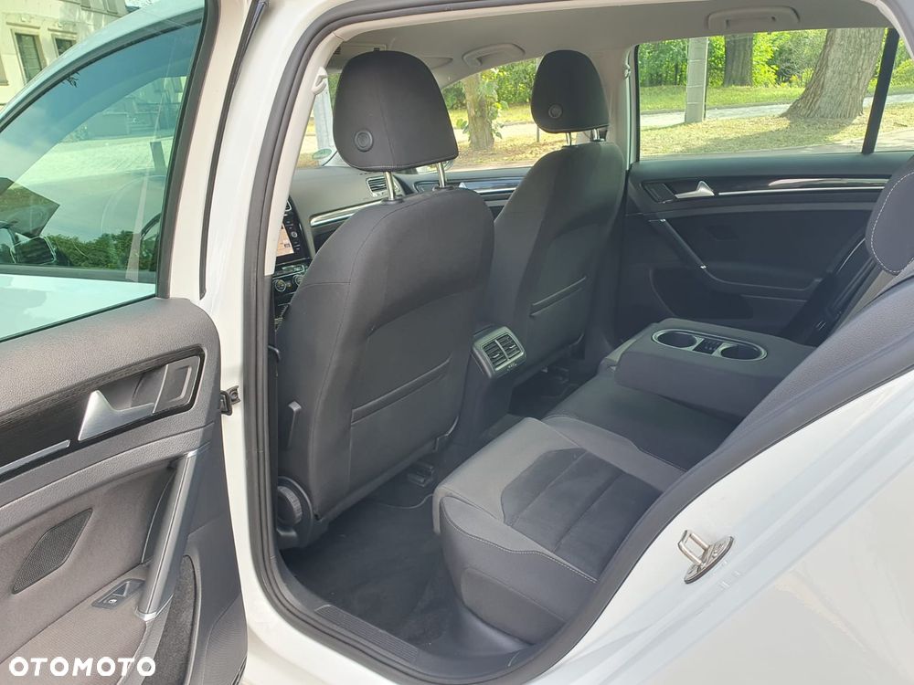 Volkswagen Golf 1.5 TSI OPF R-Line - 14