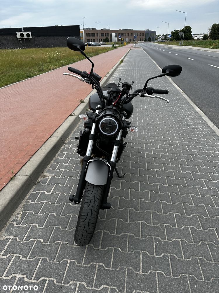 Yamaha XSR - 2