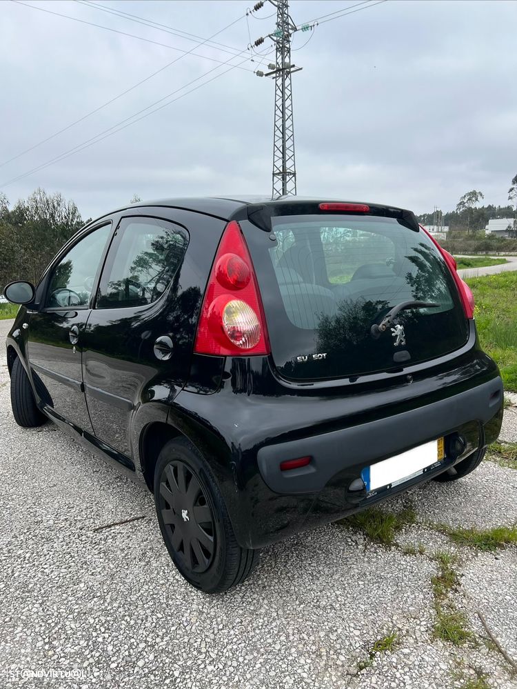 Peugeot 107 1.0 Urban - 7