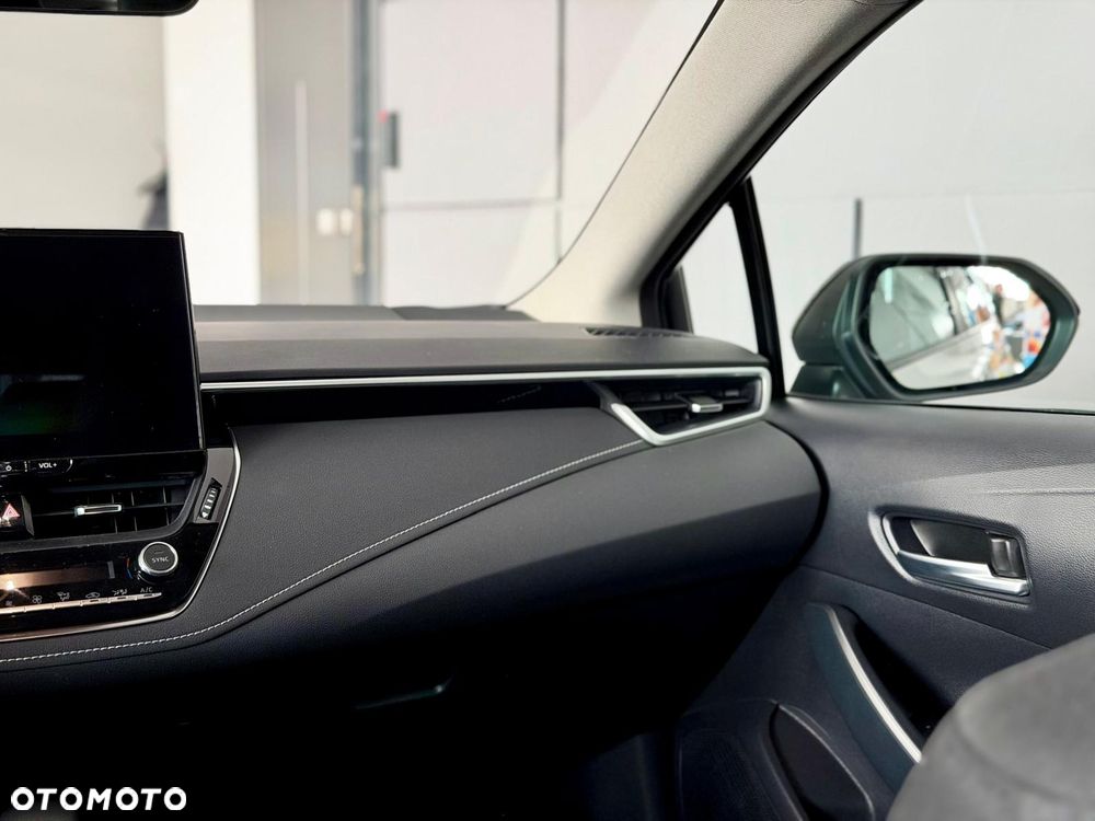 Toyota Corolla 1.8 Hybrid Comfort - 23
