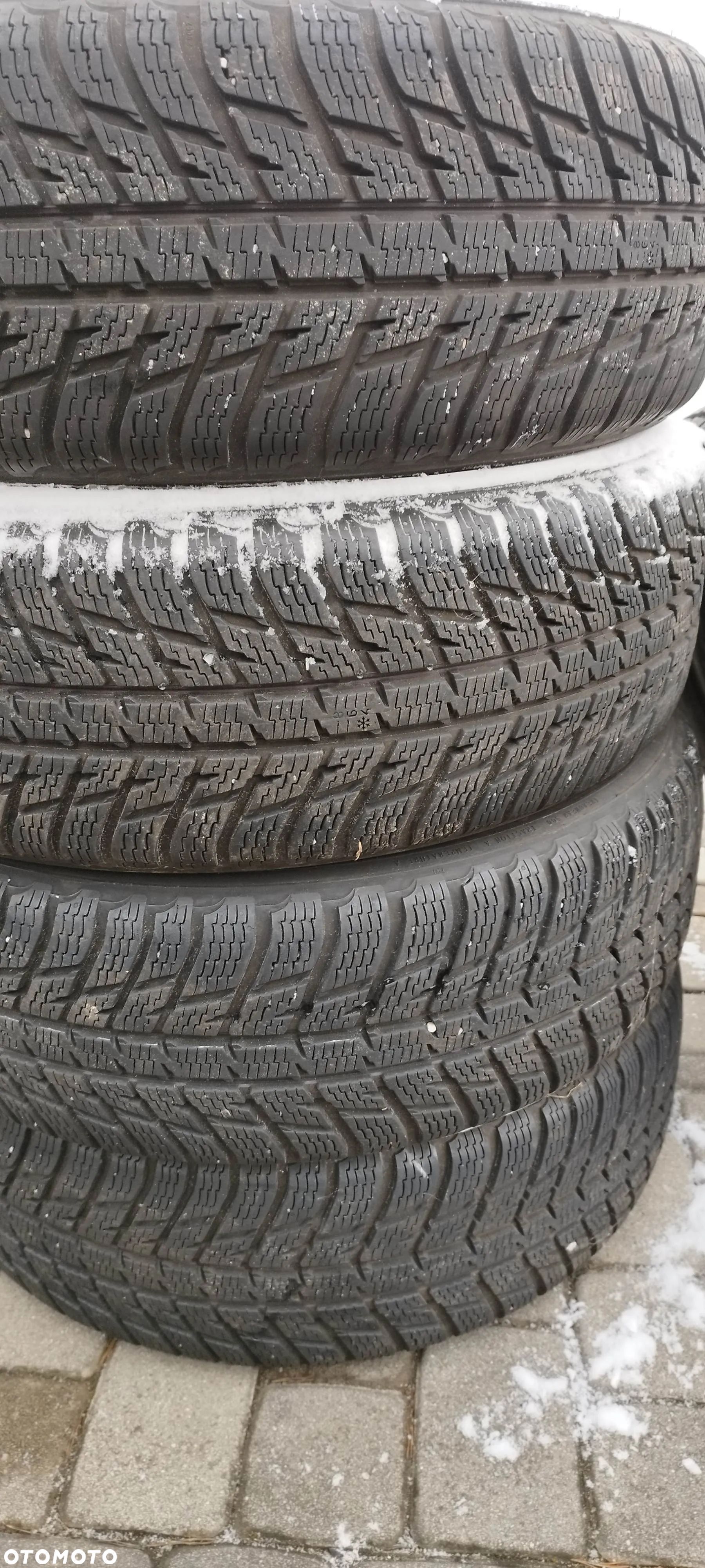 225/65/17 nokian wr suv3 - 1